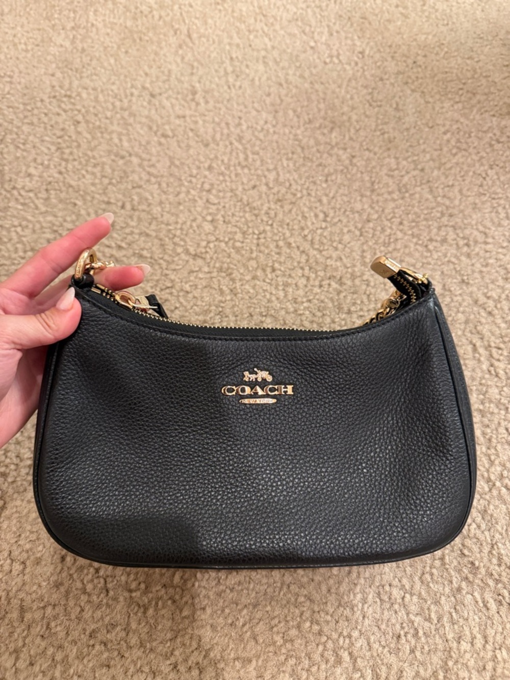COACH Black Pebbled Leather Shoulder Bag with Gold Hardware - Picture 5 of 8